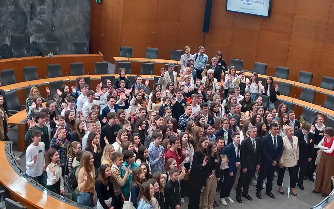 33. nacionalni otroški parlament